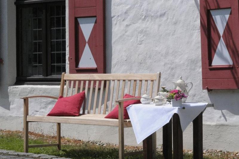 Malteser Komturei Hotel / Restaurant Bergisch Gladbach Bagian luar foto