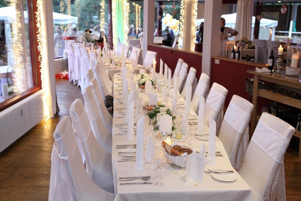 Malteser Komturei Hotel / Restaurant Bergisch Gladbach Bagian luar foto